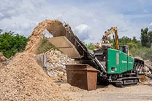 Viably Launches the Komptech Lacero Horizontal Grinder Built for the North American Waste Industry