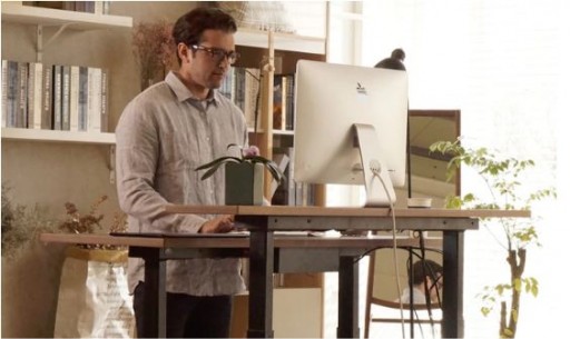 GAZE DESK: The Smartest Standing Desk Ever
