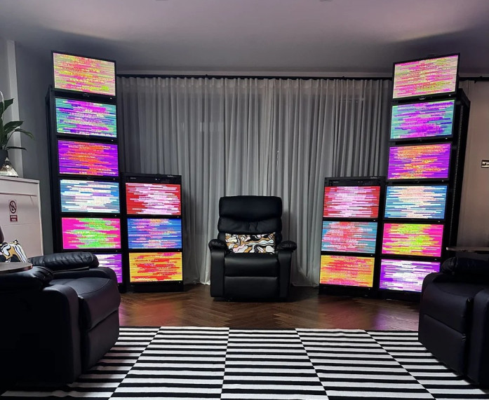 Chromatic Focus Lounge