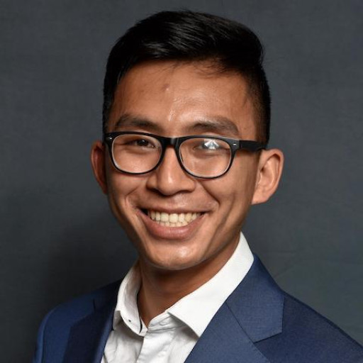 This UCLA Graduate Reviewed 500 Med School Applications - Here's What Makes or Breaks Acceptance in 2025