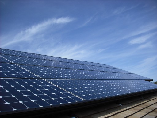 Long Island Solar Company Offers Rebate on Declining Tax Credit