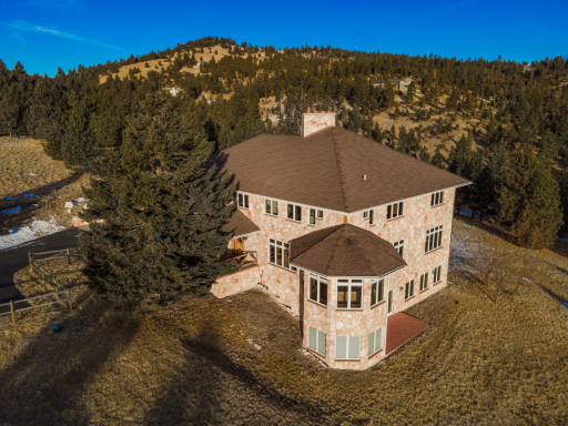 As People Flock to Montana From California, New York and Other States, Luxea Auctions Offers a Stunning Montana Living 8,600 Square Feet on 20 Acres Backed by 100 Acre Forest