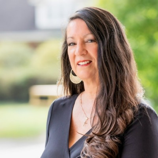 Best Real Estate Agent in Blacksburg, VA: Laura Kelley
