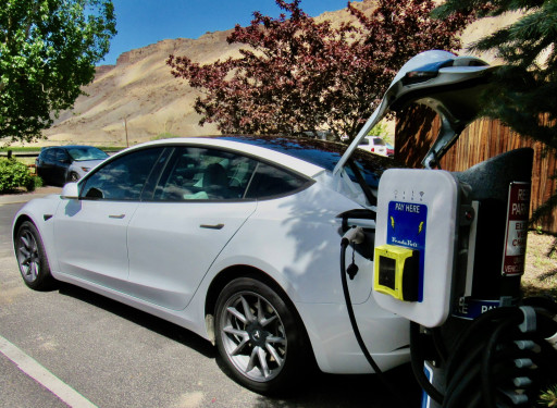 Wine Country Inn Offers High End Charging Stations