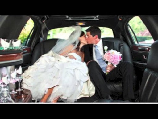Get your perfect Connecticut Wedding limo! Make your day special with a Connecticut limousine.