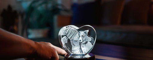 Celebrate the Bond Between People and Pets With Beyond Memories’ Personalized Crystal Keepsakes