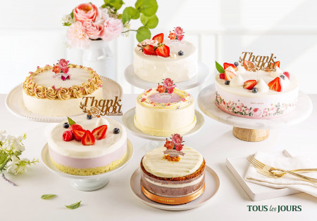 TOUS les JOURS Mother's Day Cakes