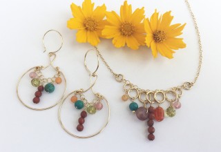 Jubilee Necklace and Earrings in Gold