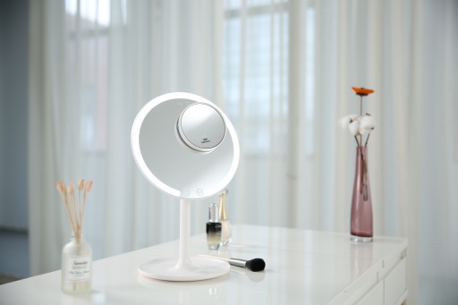 Easehold Launches Brand-New Rechargeable Lighted Makeup Mirror With 3-Color Lighting Modes