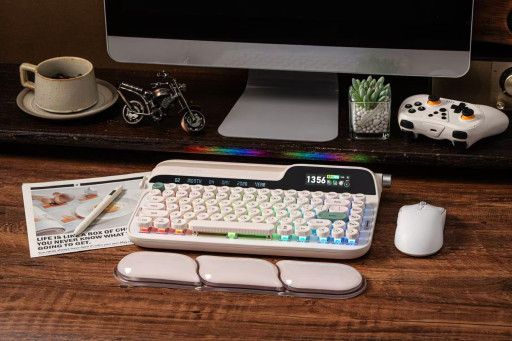 Epomaker Glyph Recognized as Best Keyboard at Tom's Guide Awards 2026