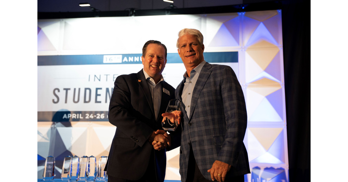 Dockside Apartments Wins National Award