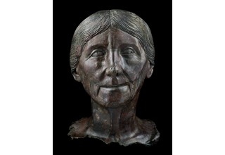 ANCIENT ROMAN BRONZE HEAD OF A WOMAN