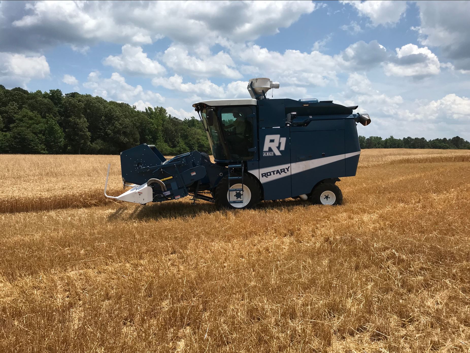 R1 Single-Plot Research Combine