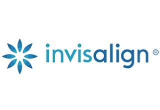 Invisalign Teen clear aligners are removable and virtually invisible, which means teens can straighten their teeth without anyone noticing. 
