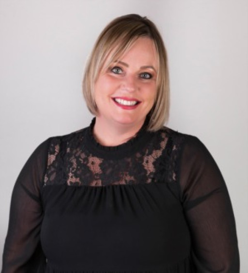 Best Real Estate Agent in Garden Grove, CA: Jen Tackney