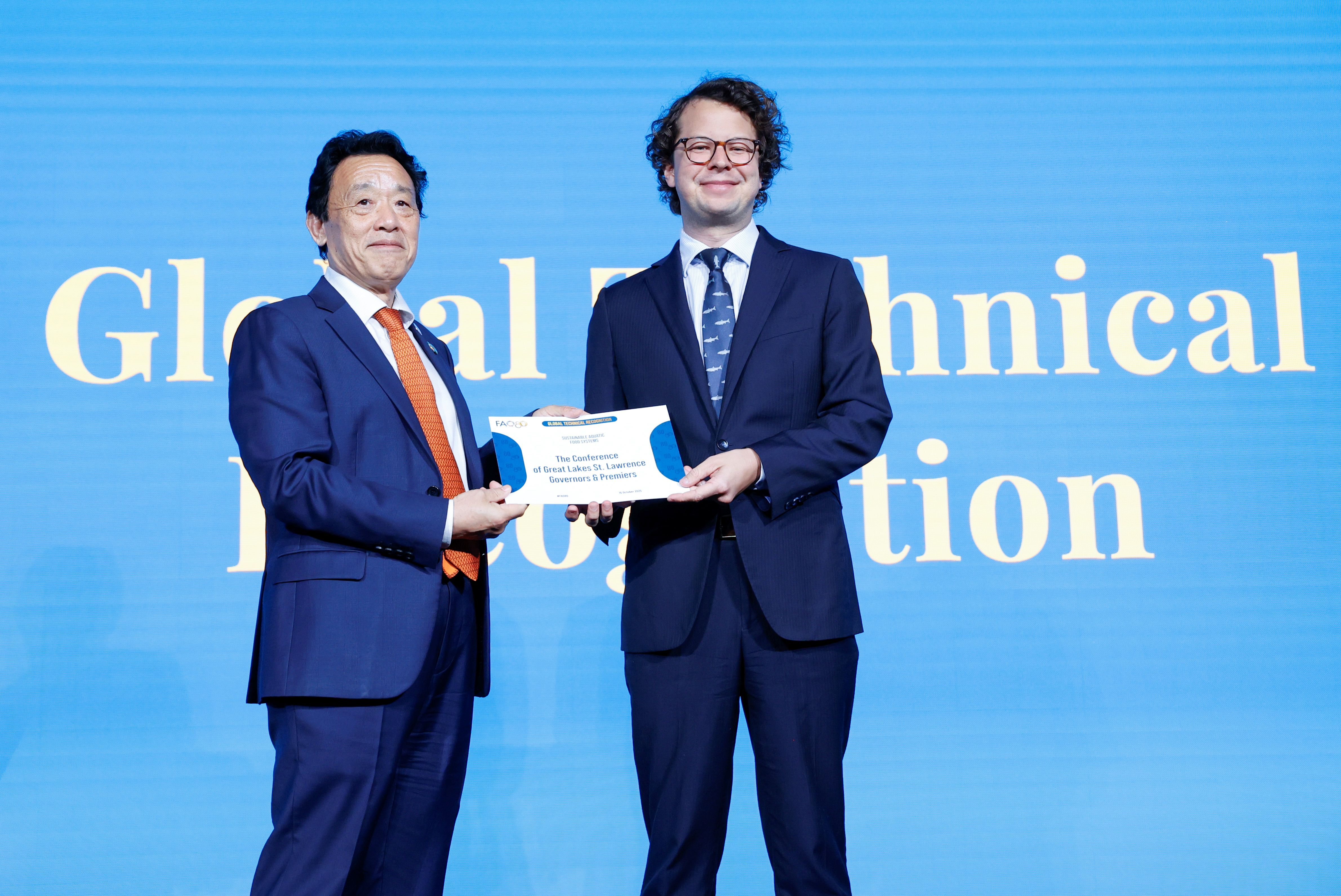 UN award with John Schmidt