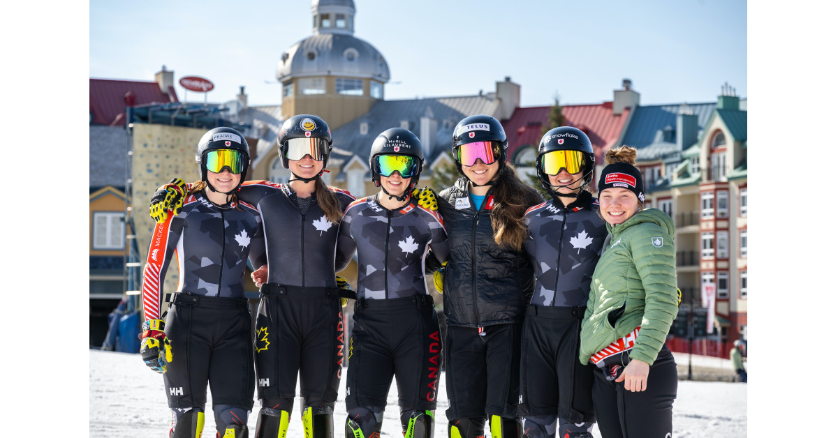Veste tricotée femme HELLY HANSEN FINLAND ÉQUIPE DE SKI ALPIN portée skieur Riikka HONKANEN