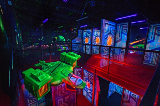 Stars and Strikes Dallas Doubles the Size of Their Arcade and Builds New 2-Story Laser Tag Arena