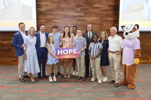 Lowenfields' $300,000 Gift Establishes Tumor Board Room at Future Fox Cancer Center