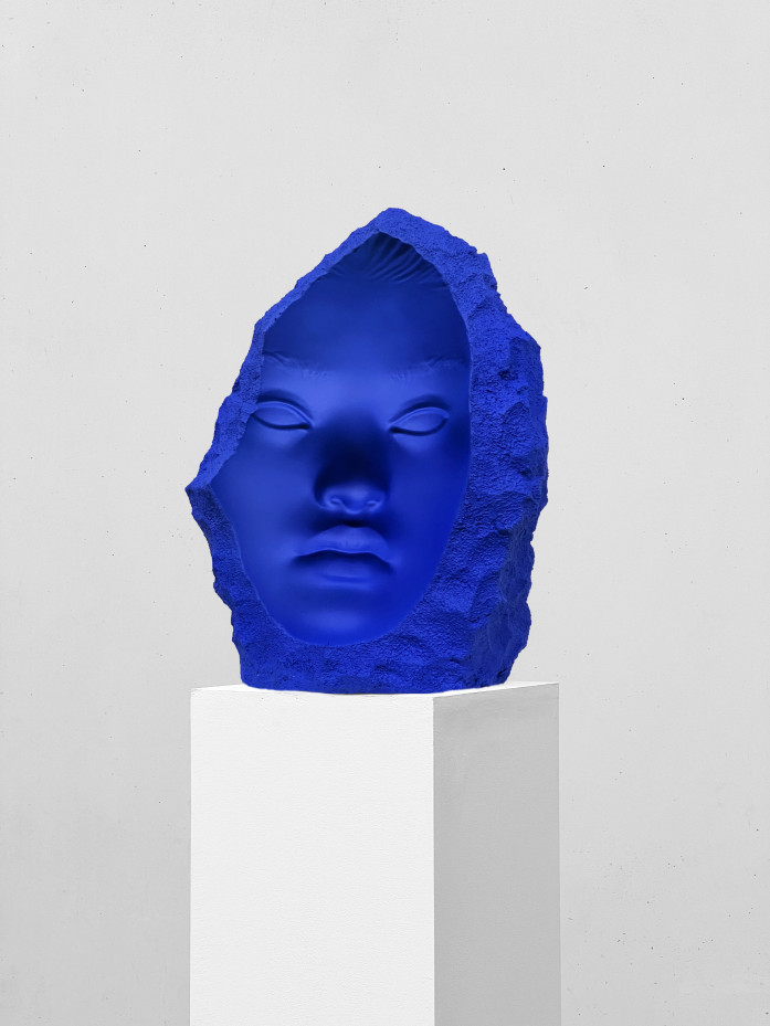 Alejandro Monge, I.S., 2024, Fiberglass, Concrete and Pigments, 40 × 25 × 20 cm