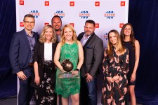 Perform[cb] CEO Erin Cigich and Team Members Accept Gator 100 Award