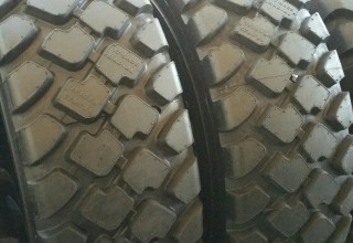 20.5x25 Road Warrior Radial Loader Tires