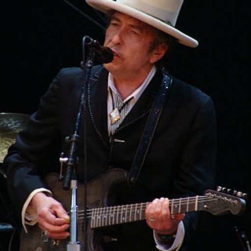 Brands OnTap Reports That Bob Dylan Seeks to Bootleg Whiskey