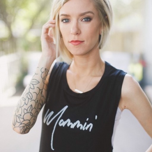 Aleah Shop Launches Their Summer Clothing Collection of Graphic Tees for Girl Bosses & Mom Life
