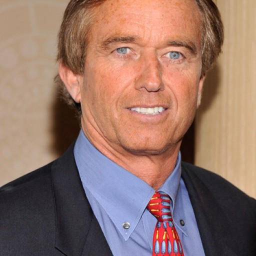 RFK Jr. Urges Texans Not to Surrender Their Medical Freedoms