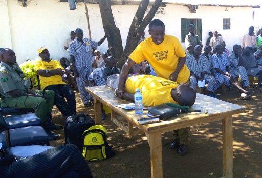 Scientology Volunteer Minister Brings New Hope to Kenya Inmates