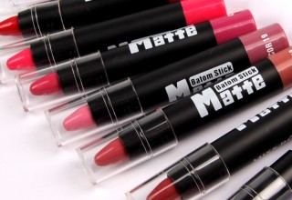 Fabulous New Brand Miss Rose Matte Lipstick (8 Colour Set)