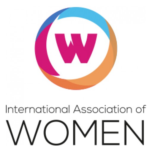 International Association of Women Recognizes Kristin Davidson's Contributions as Minneapolis-St. Paul Chapter President