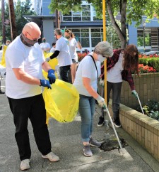 Volunteers from the Seattle Church of Scientology participate in a cleanup. The Church has been active in local environmental projects for 30 years. 
