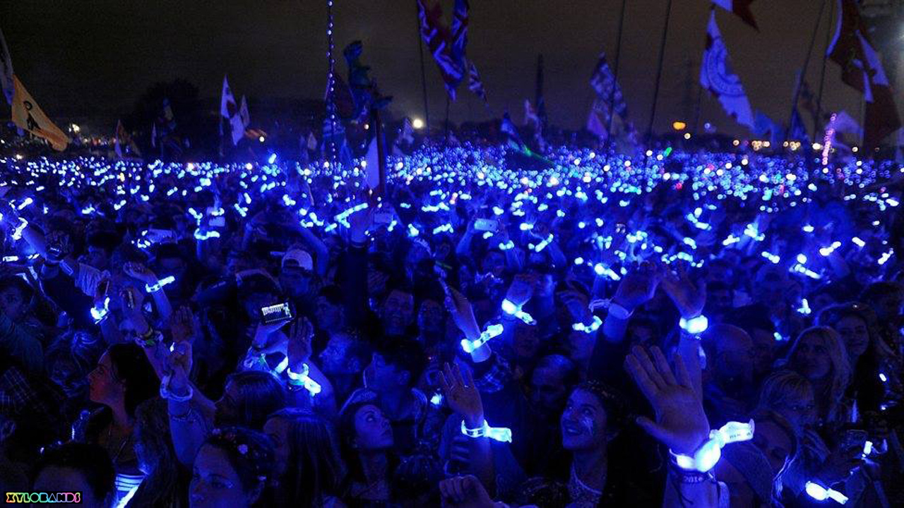 The Tech Behind How Concert LED Light Wristbands Work