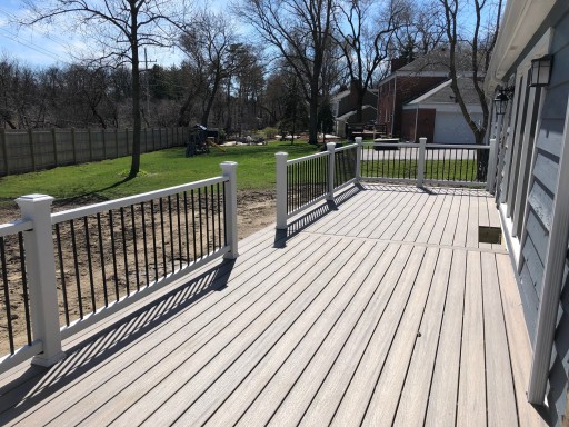 Deck Builder Near Me - Platinum Decking Barrington - Trex Deck